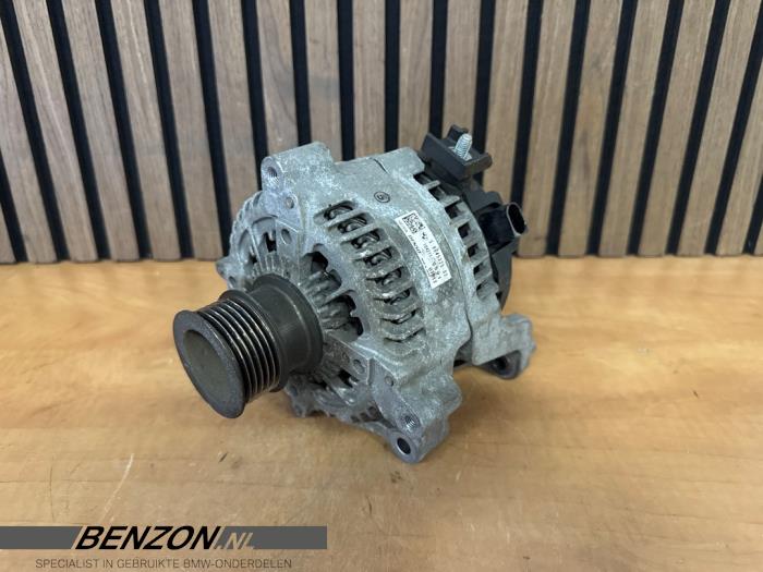 Begagnade Dynamo BMW 1 serie (F20) 118i 1.5 TwinPower 12V Pris € 29,99 Marginaltabell erbjuds av Benzon Autodemontage