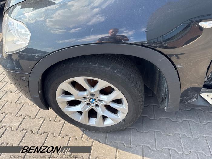 Wheel arch trim