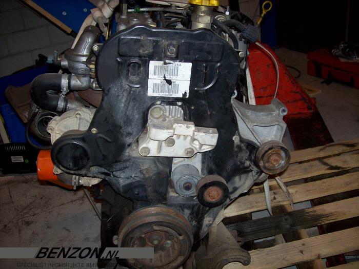 Used Engine Chrysler Voyager Price € 500,00 Margin scheme offered by Benzon Autodemontage