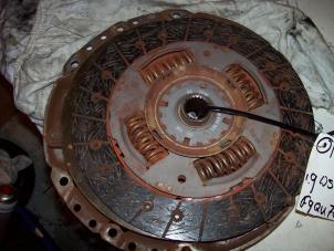 Used Pressure plate Opel Vivaro Price on request offered by Benzon Autodemontage