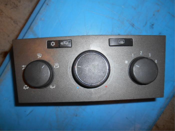 Heater control panel Opel Zafira 13269411