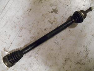 Used Front drive shaft, right Skoda Octavia Price on request offered by Benzon Autodemontage