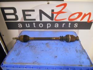 Usagé Arbre de transmission avant droit Renault Kangoo Prix sur demande proposé par Benzon Autodemontage