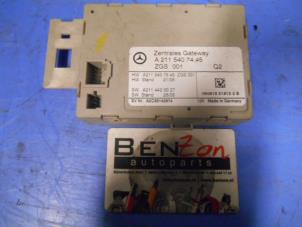 Used Central door locking module Mercedes E-Klasse Price on request offered by Benzon Autodemontage