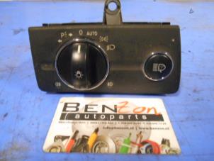 Used Light switch Mercedes E-Klasse Price on request offered by Benzon Autodemontage