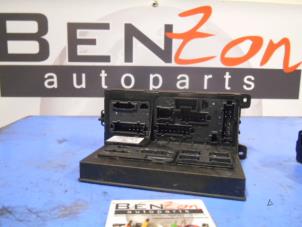 Used Fuse box Mercedes E-Klasse Price on request offered by Benzon Autodemontage