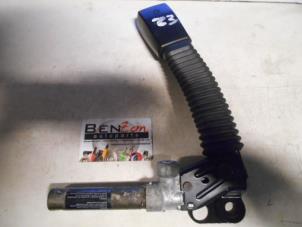Used Seatbelt tensioner, right BMW Z3 Price on request offered by Benzon Autodemontage