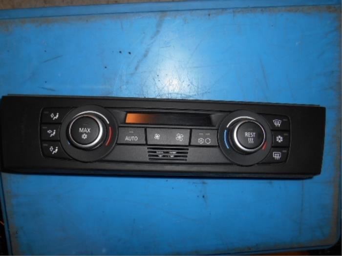 Heater control panel from a BMW 3-Serie 2006