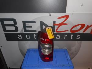 Usados Luz trasera izquierda Renault Master Precio de solicitud ofrecido por Benzon Autodemontage
