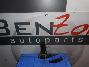 Used Front seatbelt, right Opel Astra Price on request offered by Benzon Autodemontage