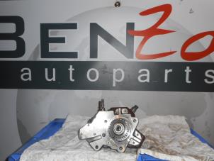 Używane Pompa wysokiego cisnienia Opel Vivaro Cena na żądanie oferowane przez Benzon Autodemontage