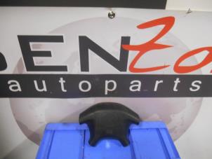 Used Left airbag (steering wheel) Mitsubishi L200 Price on request offered by Benzon Autodemontage
