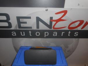 Used Right airbag (dashboard) Mitsubishi L200 Price on request offered by Benzon Autodemontage