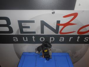Used Seatbelt tensioner, left Mitsubishi L200 Price on request offered by Benzon Autodemontage