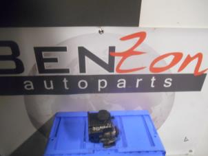 Used Power steering pump Mercedes Sprinter Price on request offered by Benzon Autodemontage