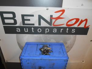 Usados Bomba de alta presión Ford Transit Precio de solicitud ofrecido por Benzon Autodemontage