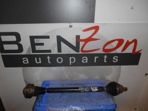 Used Front drive shaft, right Volkswagen Golf Price on request offered by Benzon Autodemontage