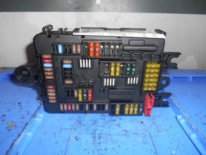 Fuse box from a BMW 3-Serie 2012