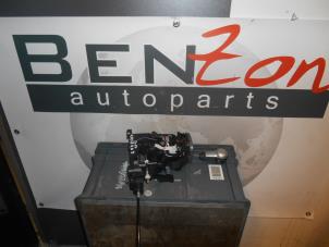 Used Gearbox mechanism Nissan Qashqai Price on request offered by Benzon Autodemontage