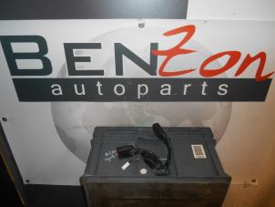 Used Set of seatbelt tensioners Nissan Qashqai Price on request offered by Benzon Autodemontage