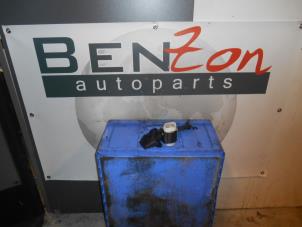 Used Front seatbelt, left BMW 3-Serie Price on request offered by Benzon Autodemontage