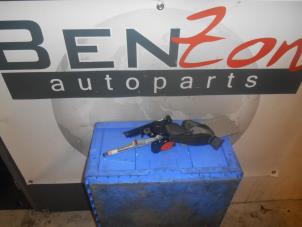 Used Set of seatbelt tensioners Opel Insignia Price on request offered by Benzon Autodemontage