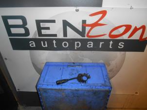 Używane Przelacznik kierunkowskazu Mercedes Vito Cena na żądanie oferowane przez Benzon Autodemontage