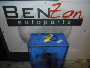 Usados Asiento de airbag Toyota Corolla Verso Precio de solicitud ofrecido por Benzon Autodemontage