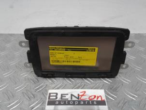 Used Head-up display Renault Captur Price on request offered by Benzon Autodemontage