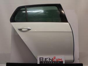 Używane Mechanizm szyby prawej tylnej wersja 4-drzwiowa Volkswagen Golf Cena na żądanie oferowane przez Benzon Autodemontage