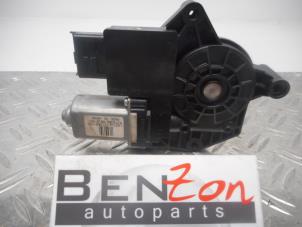 Used Door window motor BMW 7-Serie Price on request offered by Benzon Autodemontage