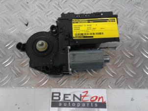 Used Door window motor Porsche Cayenne Price on request offered by Benzon Autodemontage