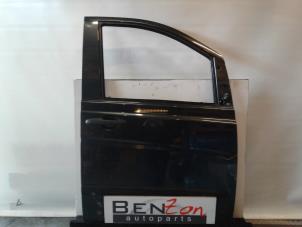 Used Door 2-door, right Mercedes Vito Price on request offered by Benzon Autodemontage