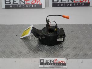 Used Steering column stalk Nissan Primastar Price on request offered by Benzon Autodemontage