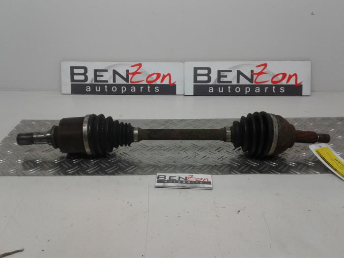 Front drive shaft, left from a Opel Vivaro 2013