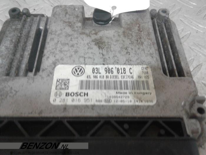 Engine management computer from a Skoda Octavia 2012