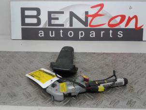 Used Seatbelt tensioner, left Chrysler Voyager Price on request offered by Benzon Autodemontage