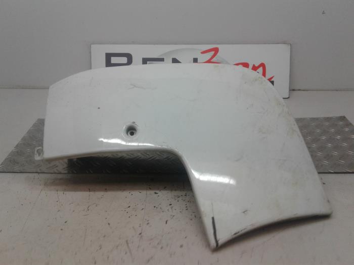 Naroznik zderzaka lewy tyl z Opel Vivaro 2012