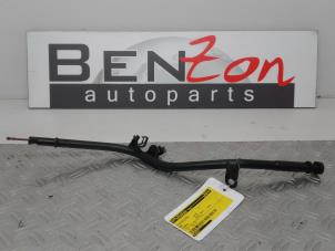 Used Oil dipstick BMW 1-Serie Price on request offered by Benzon Autodemontage