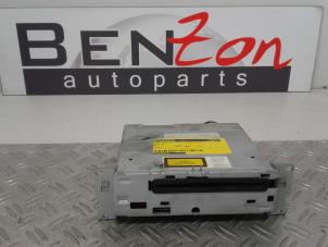 Usados Reproductor de CD y radio BMW 5-Serie Precio de solicitud ofrecido por Benzon Autodemontage