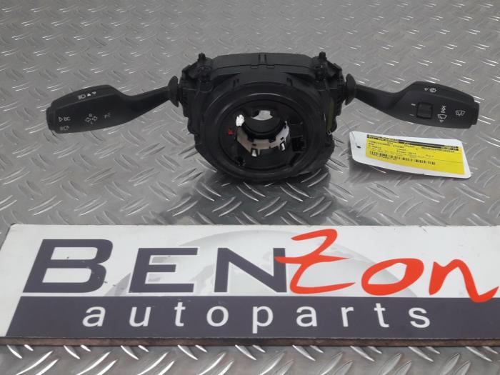 Steering column stalk from a BMW 3-Serie 2014