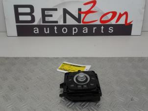 Used Multi-media control unit Renault Megane Price on request offered by Benzon Autodemontage