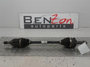 Used Front drive shaft, left Suzuki Swift Price on request offered by Benzon Autodemontage