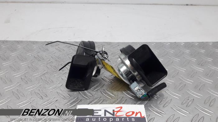 Używane Klakson Opel Antara Cena na żądanie oferowane przez Benzon Autodemontage