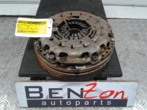Used Dual mass flywheel BMW 1-Serie Price on request offered by Benzon Autodemontage