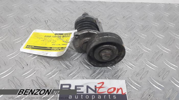 Usados Rodillo tensor correa múltiple Volkswagen Crafter Precio de solicitud ofrecido por Benzon Autodemontage