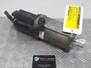 Used Power steering pump BMW 2-Serie Price on request offered by Benzon Autodemontage