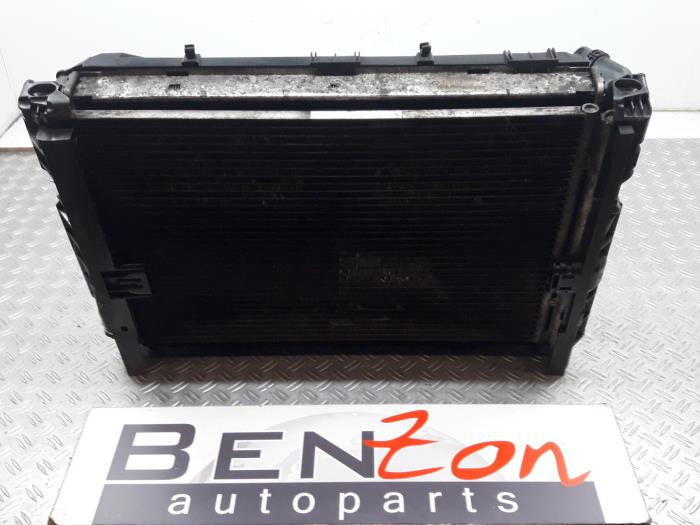 Air conditioning condenser from a BMW 1-Serie 2009