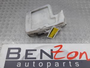 Used Front windscreen washer reservoir BMW 5-Serie Price on request offered by Benzon Autodemontage