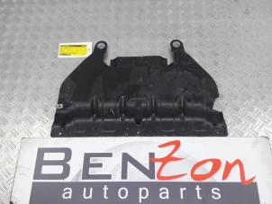 Used Bash plate BMW 4-Serie Price on request offered by Benzon Autodemontage